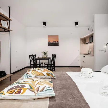 Zamoyskiego, Sun&snow