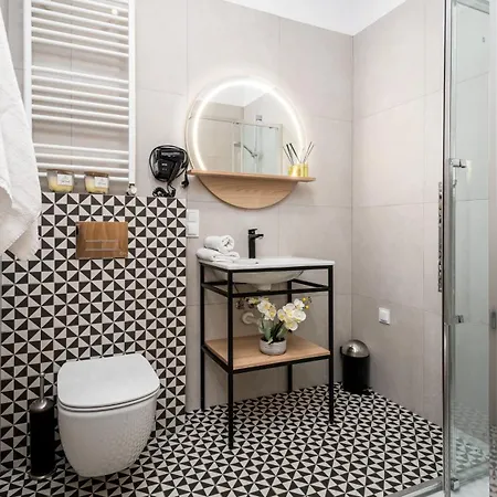 Zamoyskiego Near Pge National Stadium By Sun & Snow Apartment Warsaw