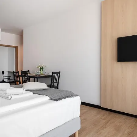 Zamoyskiego Near Pge National Stadium By Sun & Snow Apartment