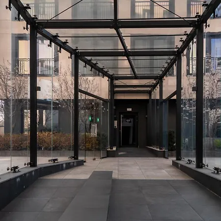 Zamoyskiego, Sun & Snow Warszawa